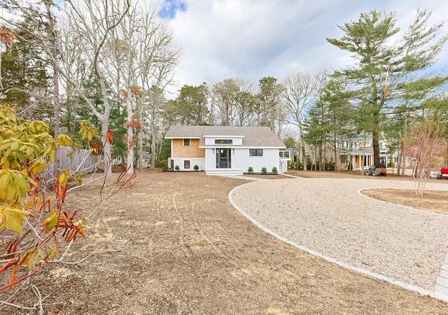 Photo 3 of Single family home for sale at 31 Marway, Mashpee, MA 02649 | MLS# 73498411 | Listing updated on 2026-09-12
