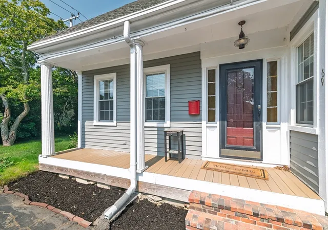 Photo 3 of Sale Pending at 69 Main St, Kingston, MA 02364 | MLS# 73563856 | Listing updated on 2026-09-23