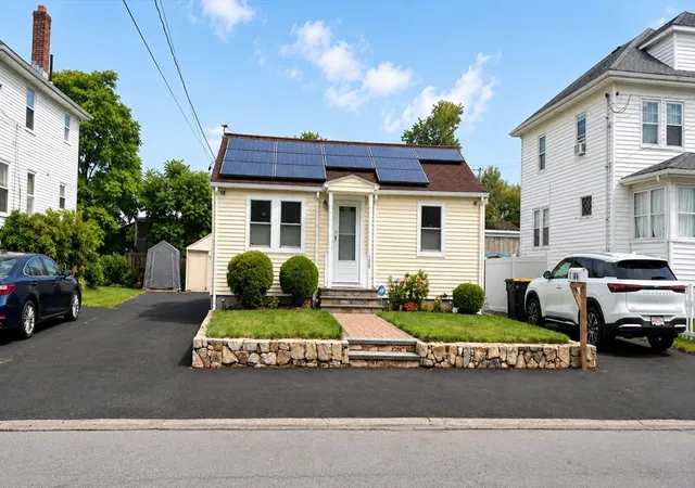 1st image of 108 Tripp St, Framingham, MA 01702 | MLS# 73557581