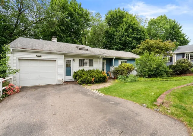 1st image of 104 Oldham Rd, West Newton, MA 02465 | MLS# 73527658
