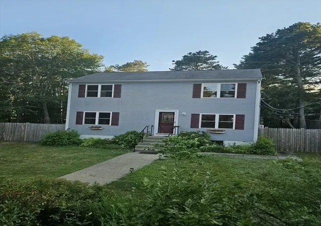 2nd image of 11 Cardinal Ave, East Wareham, MA 02538 | MLS# 73559896