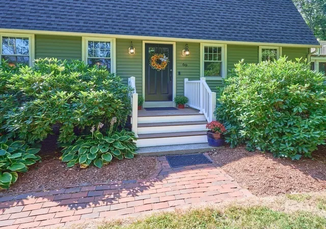 Photo 2 of Single family home for sale at 69 Walnut St, Upton, MA 01568 | MLS# 73569332 | Listing updated on 2026-09-09