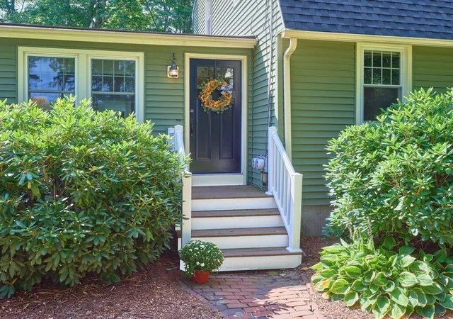 Photo 3 of Single family home for sale at 69 Walnut St, Upton, MA 01568 | MLS# 73569332 | Listing updated on 2026-09-09