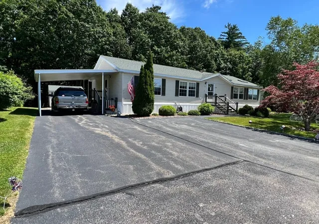 Homes for sale in Dover, NH | 34 Constitution Way, Dover, NH 03820 | MLS# 73546758
