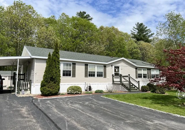 Homes for sale in Dover, NH | 34 Constitution Way, Dover, NH 03820 | MLS# 73546758