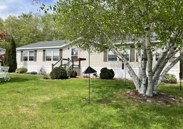 Homes for sale in Dover, NH | 34 Constitution Way, Dover, NH 03820 | MLS# 73546758