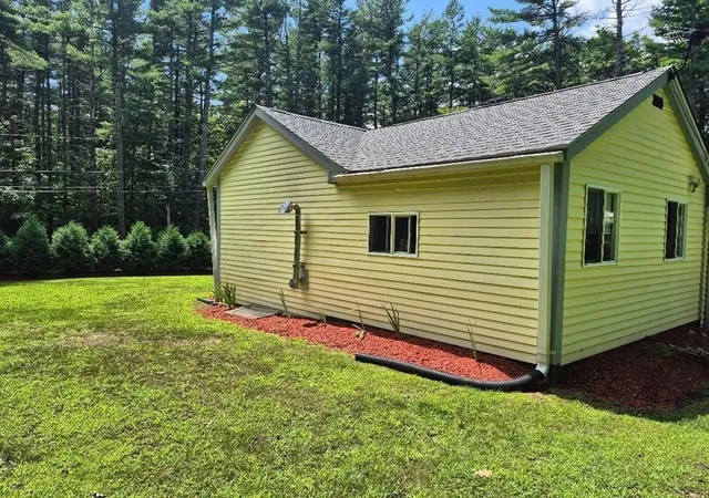 Homes for sale in Belchertown, MA | 64 Munsell St, Belchertown, MA 01007 | MLS# 73549143