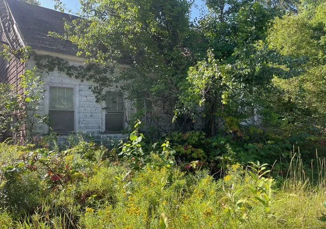1st image of 16 Liberty St, Templeton, MA 01436 | MLS# 73567469