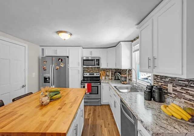 5th image of 16 Highland St, Spencer, MA 01562 | MLS# 73552919