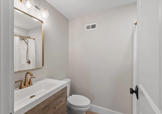 42nd image of 370 Flat Hill Rd, Lunenburg, MA 01462 | MLS# 73563921