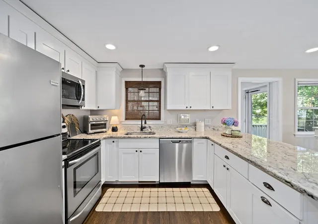 Photo 4 of Sale Pending at 33 Bartlett Rd, Randolph, MA 02368 | MLS# 73550390 | Listing updated on 2026-08-18