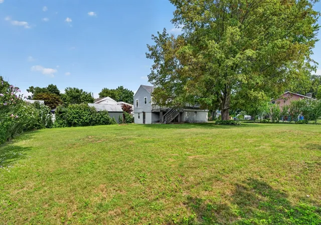 3rd image of 128 Mablin Ave, North Andover, MA 01845 | MLS# 73557454