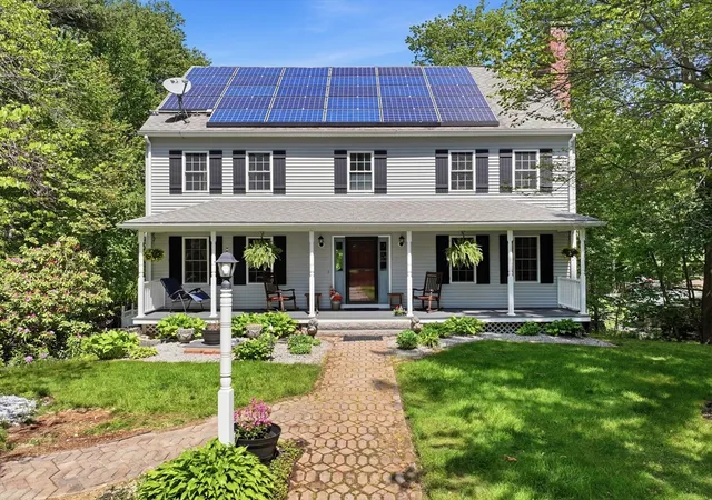 Homes for sale in North Oxford, MA | 7 Hartwell Rd, North Oxford, MA 01537 | MLS# 73525491