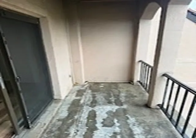 4th image of 685 Oak St #2-5, Brockton, MA 02301 | MLS# 73555486