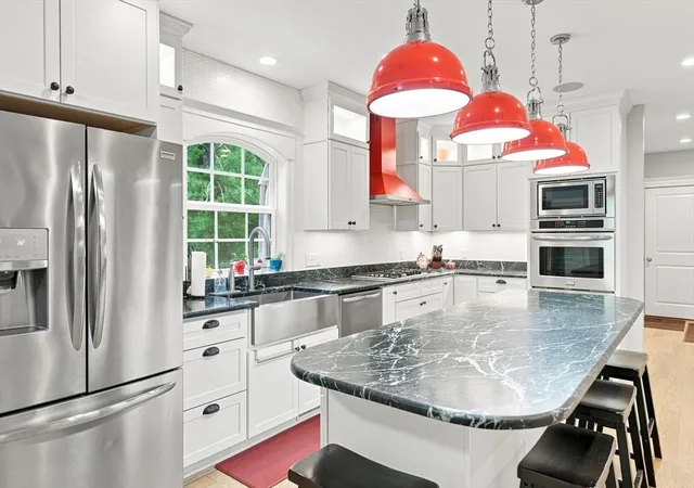 5th image of 19 Riverside Dr, North Reading, MA 01864 | MLS# 73562128