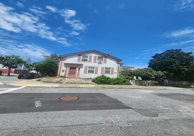 1st image of 33 Madison St, New Bedford, MA 02740 | MLS# 73555132