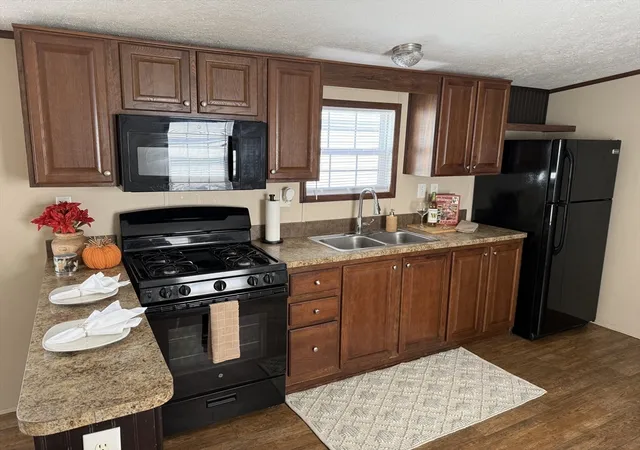 5th image of 151 Hartford Tpke #20, Shrewsbury, MA 01545 | MLS# 73567870