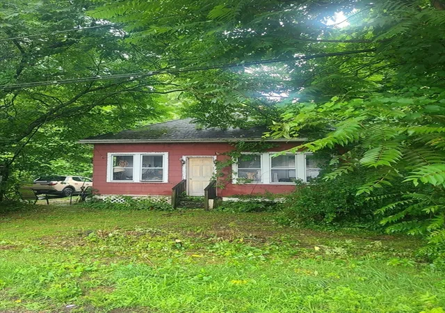 Photo 1 of Single family home for sale at 8 White St, Wilbraham, MA 01095 | MLS# 73558104 | Listing updated on 2026-08-06