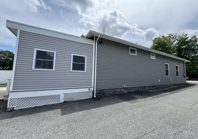 4th image of 175 Wilbur Ave, Swansea, MA 02777 | MLS# 73549169