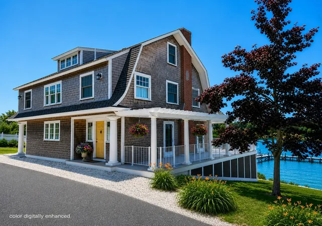 1st image of 8 Onset Ave, Buzzards Bay, MA 02532 | MLS# 73555490