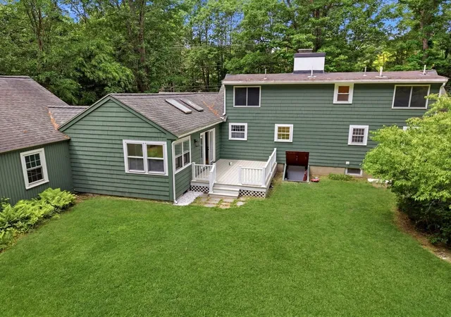 3rd image of 358 East St, Carlisle, MA 01741 | MLS# 73535460