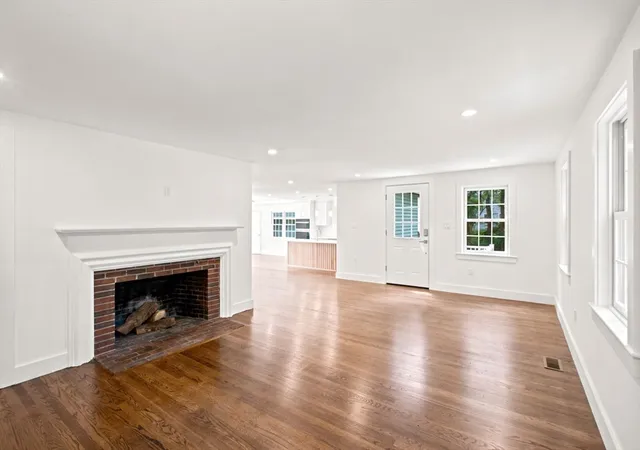 4th image of 358 East St, Carlisle, MA 01741 | MLS# 73535460