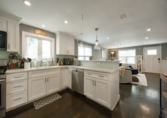 1st image of 212 W 6Th St #212, South Boston, MA 02127 | MLS# 73428562