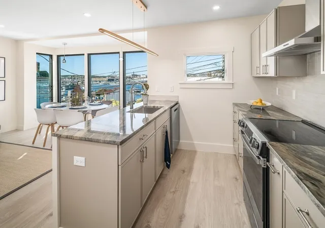 Listing Photo 5 - Condo for sale in building located at 86 E Main St, Gloucester, MA 01930 - Unit #1