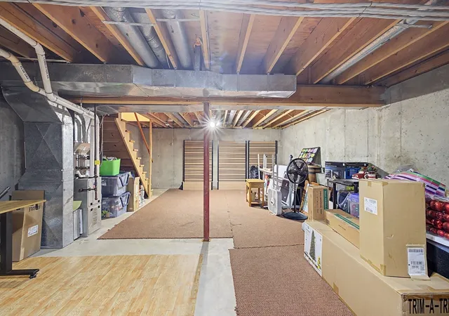 2nd image of 200 Lambert Ter, Chicopee, MA 01020