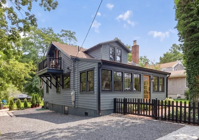 2nd image of 21 Brewster Street, Provincetown, MA 02657 | MLS# 73557331