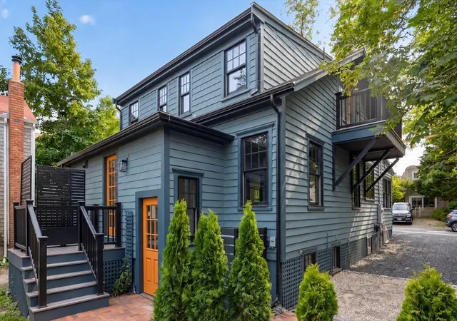 3rd image of 21 Brewster Street, Provincetown, MA 02657 | MLS# 73557331