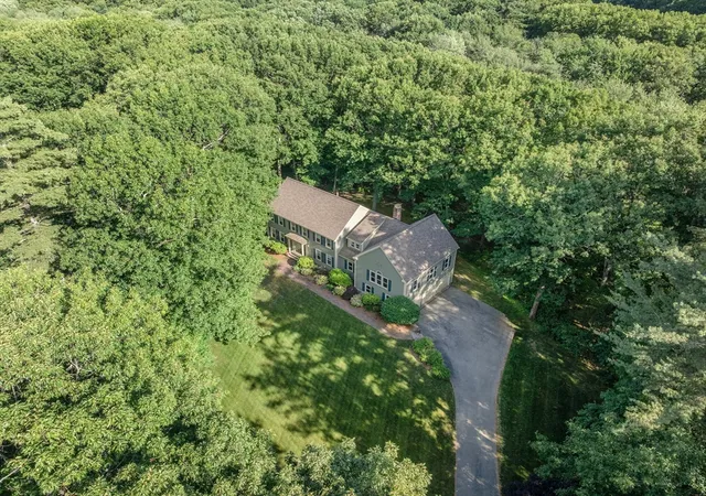 42nd image of 10 Fieldstone Way, Boxford, MA 01921 | MLS# 73538525