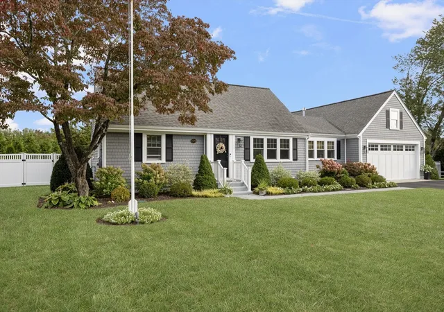 Photo 1 of Sale Pending at 129 Fieldwood Ave, Seekonk, MA 02771 | MLS# 73562574 | Listing updated on 2026-09-03