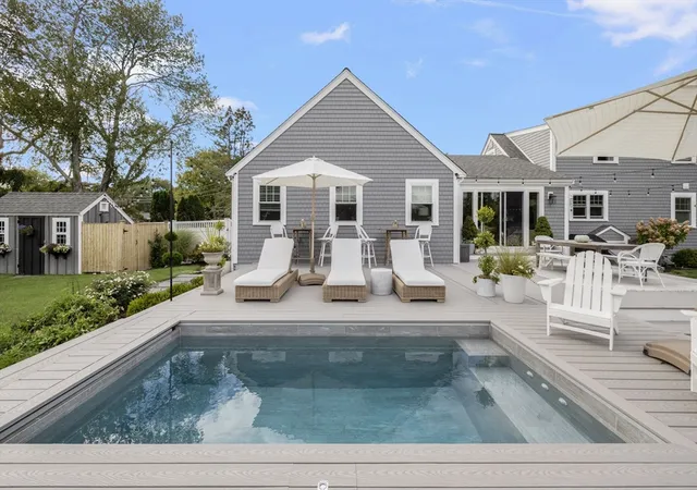 Photo 2 of Sale Pending at 129 Fieldwood Ave, Seekonk, MA 02771 | MLS# 73562574 | Listing updated on 2026-09-03