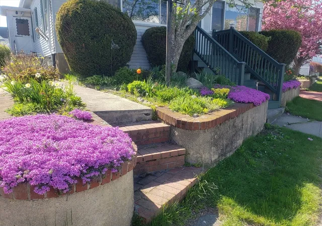 2nd image of 275 Rockdale Ave, New Bedford, MA 02740 | MLS# 73549638