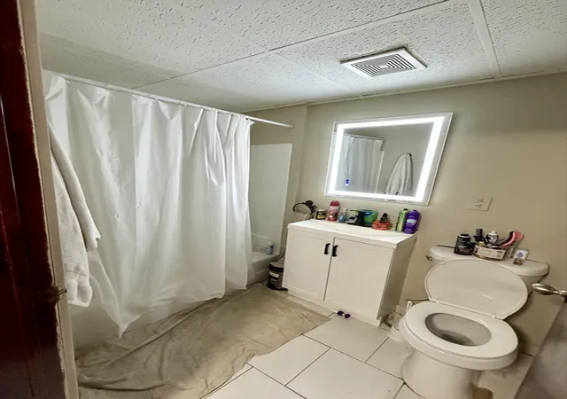Listing Photo 2 - Condo for sale in building located at 827-831 Armory St, Springfield, MA 01107 - Unit #