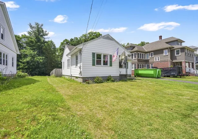 Homes for sale in Chicopee, MA | 53 Ellerton St, Chicopee, MA 01020 | MLS# 73536837