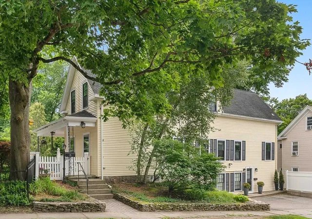 Photo 1 of Sale Pending at 8 10 Oak St, Winchester, MA 01890 | MLS# 73555245 | Listing updated on 2026-08-10