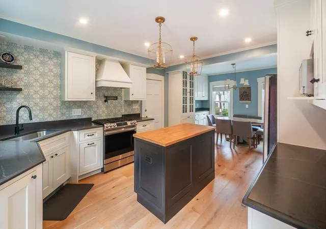 Photo 3 of Sale Pending at 8-10 Oak St, Winchester, MA 01890 | MLS# 73555245 | Listing updated on 2026-08-10