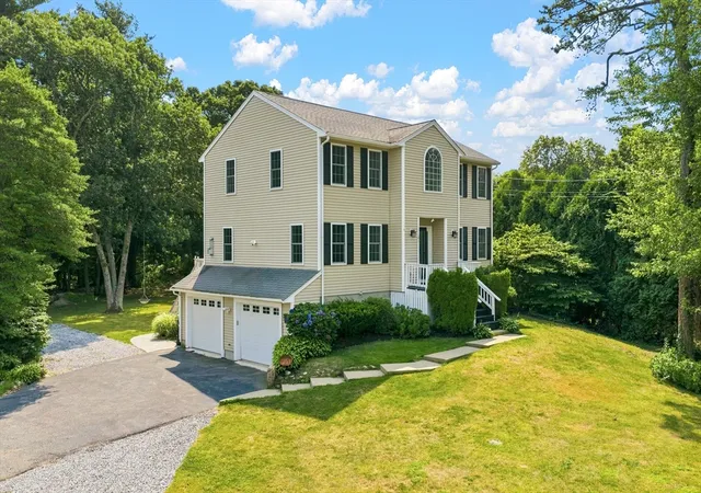 2nd image of 21 Forestview Dr, Fairhaven, MA 02719 | MLS# 73564314