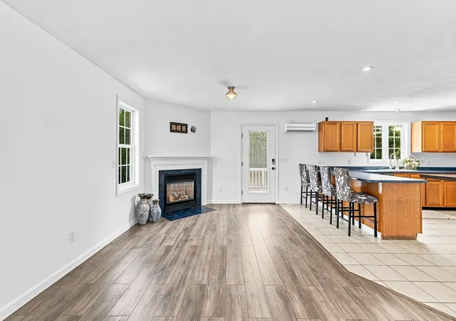 Photo 4 of Single family home for sale at 21 Forestview Dr, Fairhaven, MA 02719 | MLS# 73564314 | Listing updated on 2026-10-03