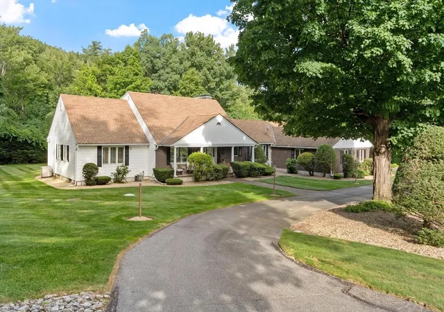 Photo 2 of Mansion for sale at 905 West St, Leominster, MA 01453 | MLS# 73563167 | Listing updated on 2026-09-13