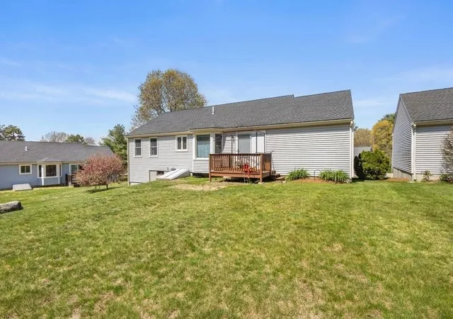 Homes for sale in Bellingham, MA | 38 Country Side Rd, Bellingham, MA 02019