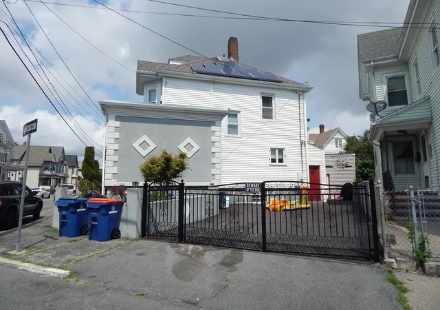 Photo 4 of Single family home for sale at 167 Washington St, New Bedford, MA 02740 | MLS# 73556675 | Listing updated on 2026-08-06