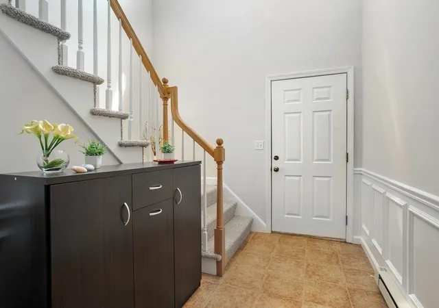 4th image of 309 Hampton Wy, Abington, MA 02351