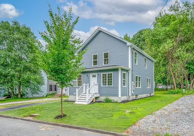 3rd image of 112 Epworth St, Worcester, MA 01610 | MLS# 73540019