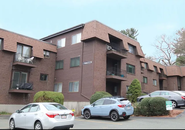 3rd image of 9 Thomas St, Saugus, MA 01906