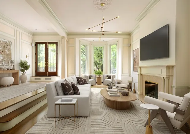 1st image of 129 Commonwealth Avenue, Boston, MA 02116 | MLS# 73527728