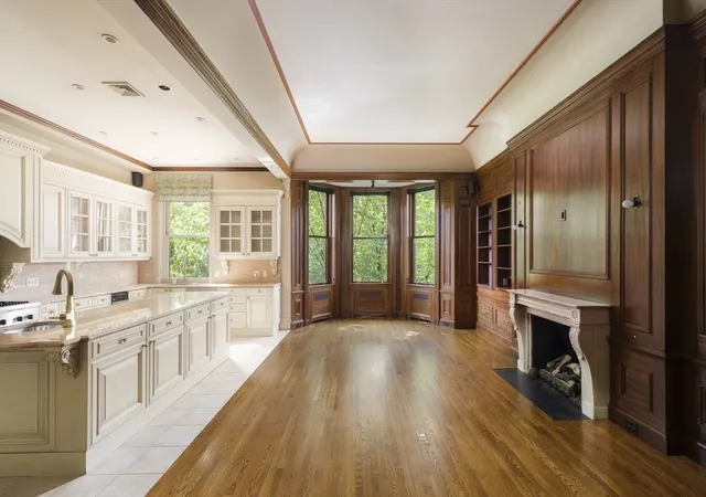 Photo 4 of Single family home for sale at 129 Commonwealth Ave, Boston, MA 02116 | MLS# 73527728 | Listing updated on 2026-09-14