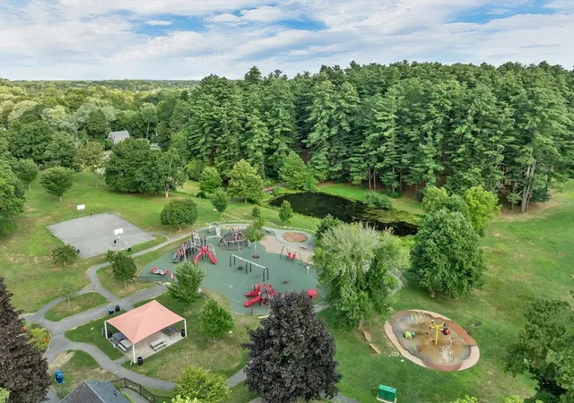 2nd image of 8 Carriage Hl Rd, Amesbury, MA 01913